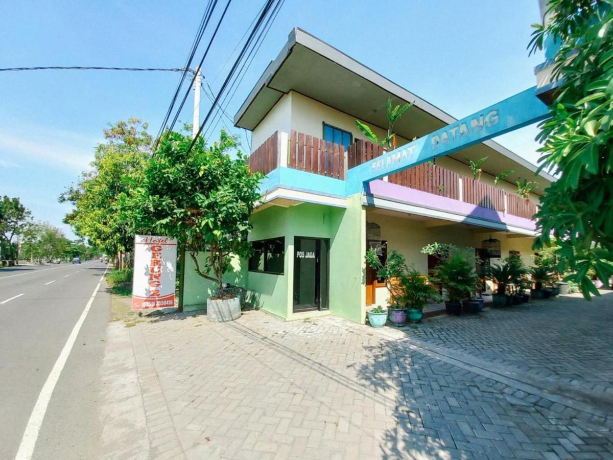 Hotel Gerung 2 Near Luwes Mall Nganjuk Mitra Reddoorz ภายนอก รูปภาพ